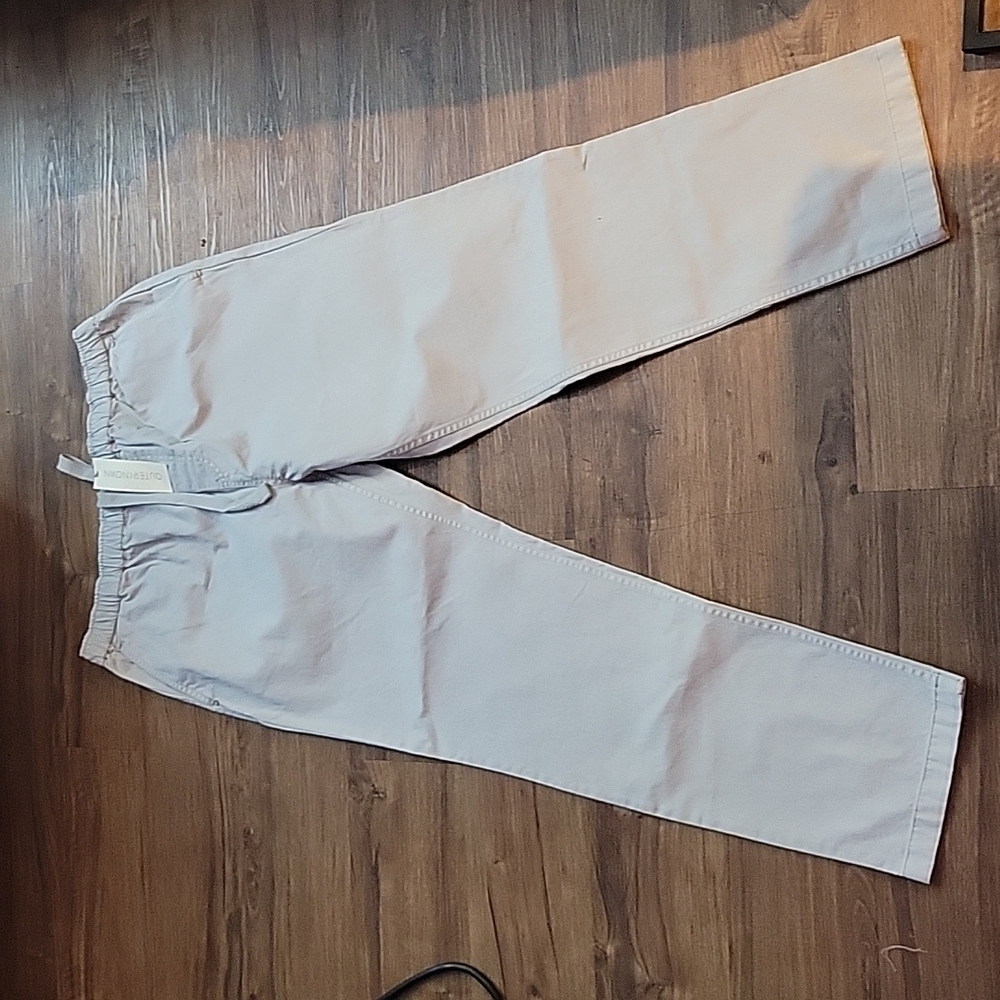 NWT Men's Outerknown Grey Beach Jeans. Super Cozy w/a size of XL & inseam of 30"
